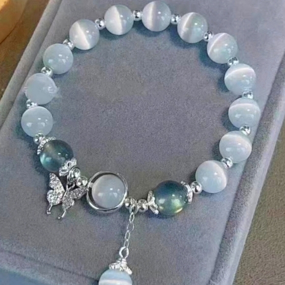 The Happy Bundle Over 25 Pieces - Picture 7 of 11